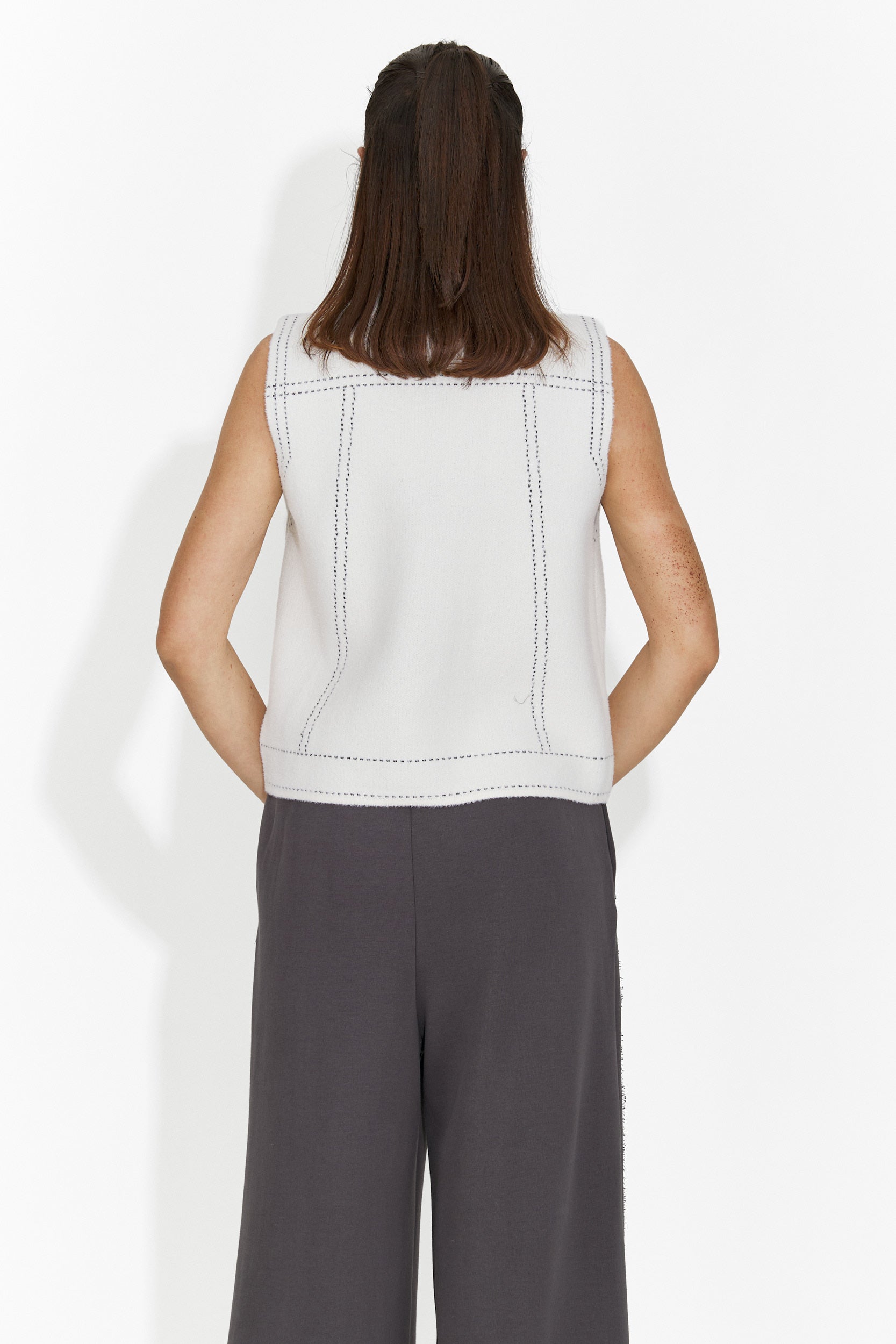 Дамска ежедневна бяла жилетка Kaleria Bogas