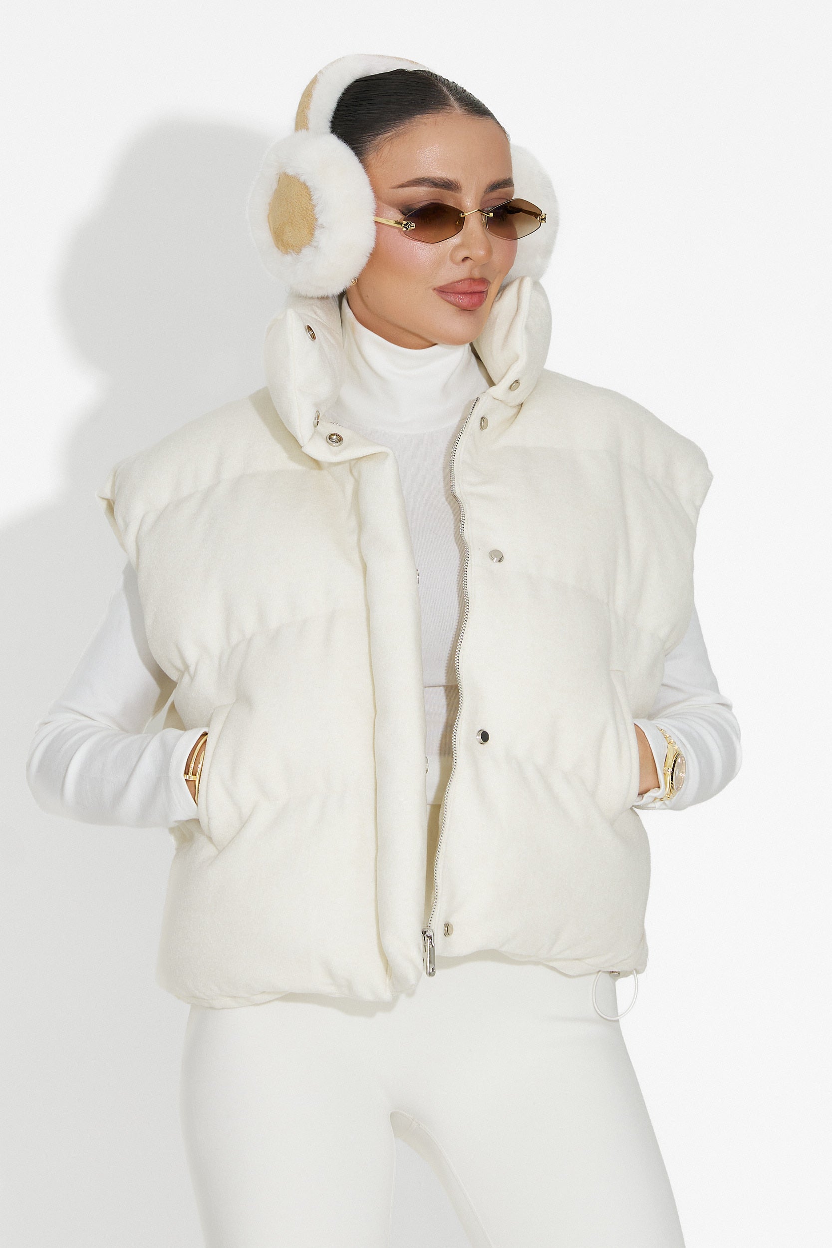 Кежуал дамска жилетка в бежово от Cendira Bogas