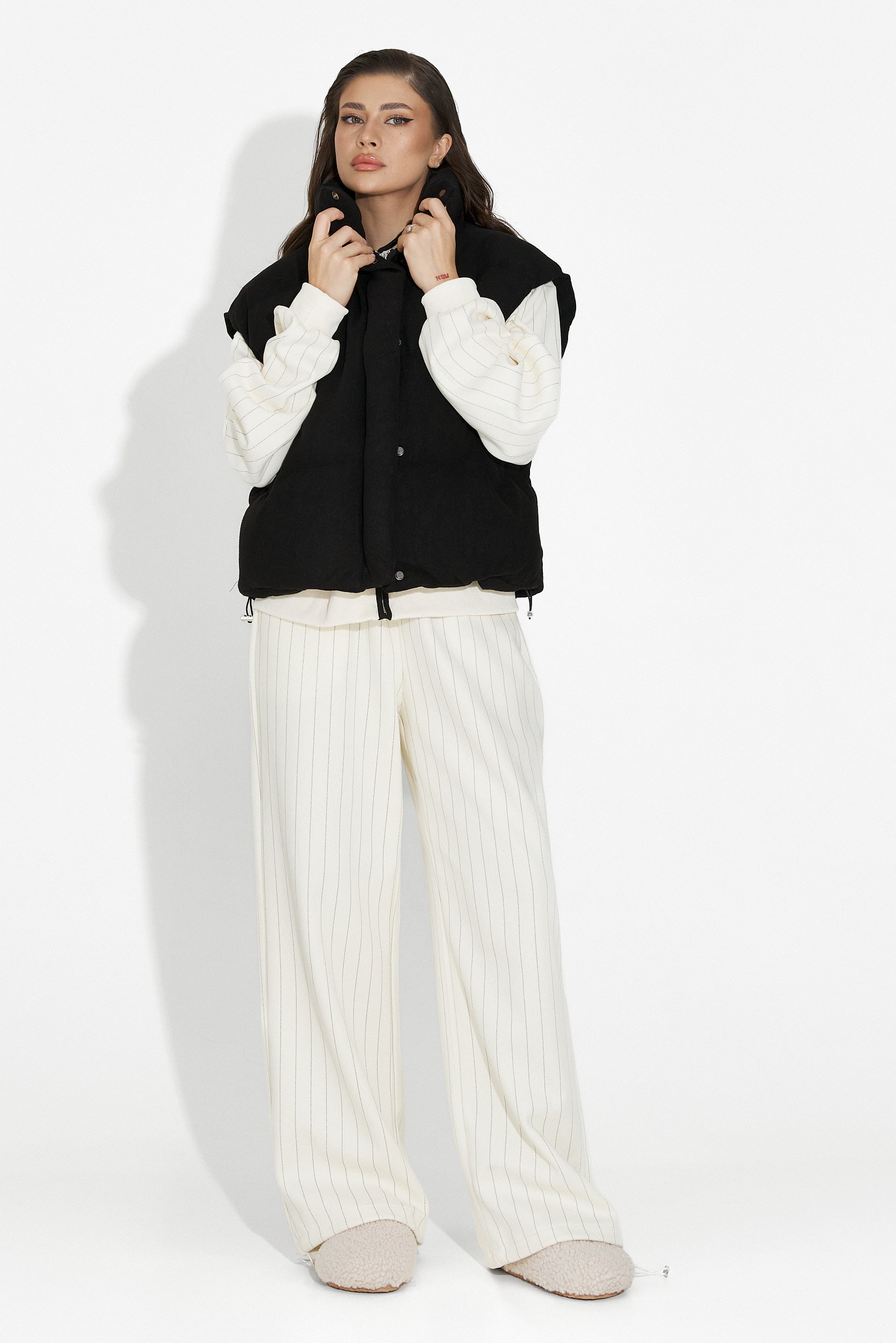 Черна дамска ежедневна жилетка Cendira Bogas