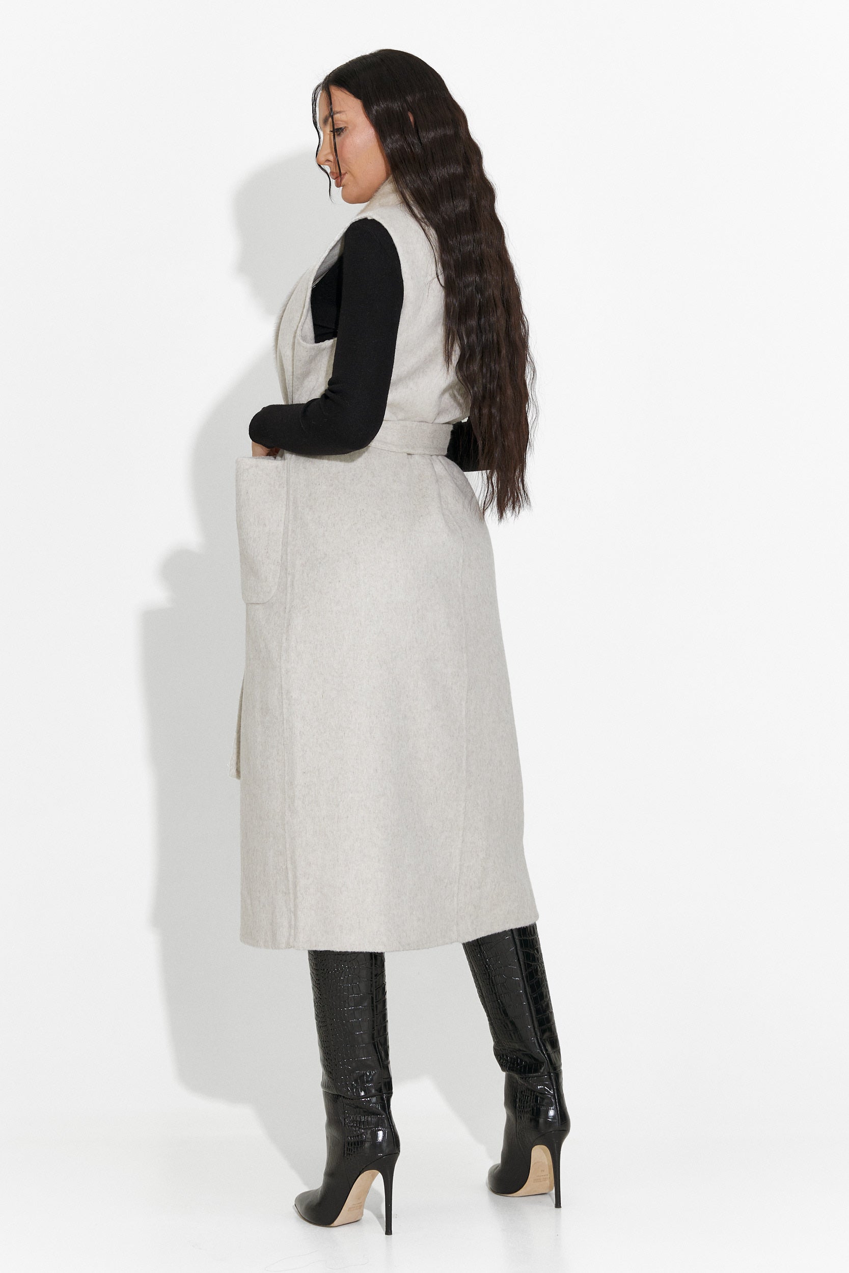 Елегантен дамски елек бежов Brania Bogas