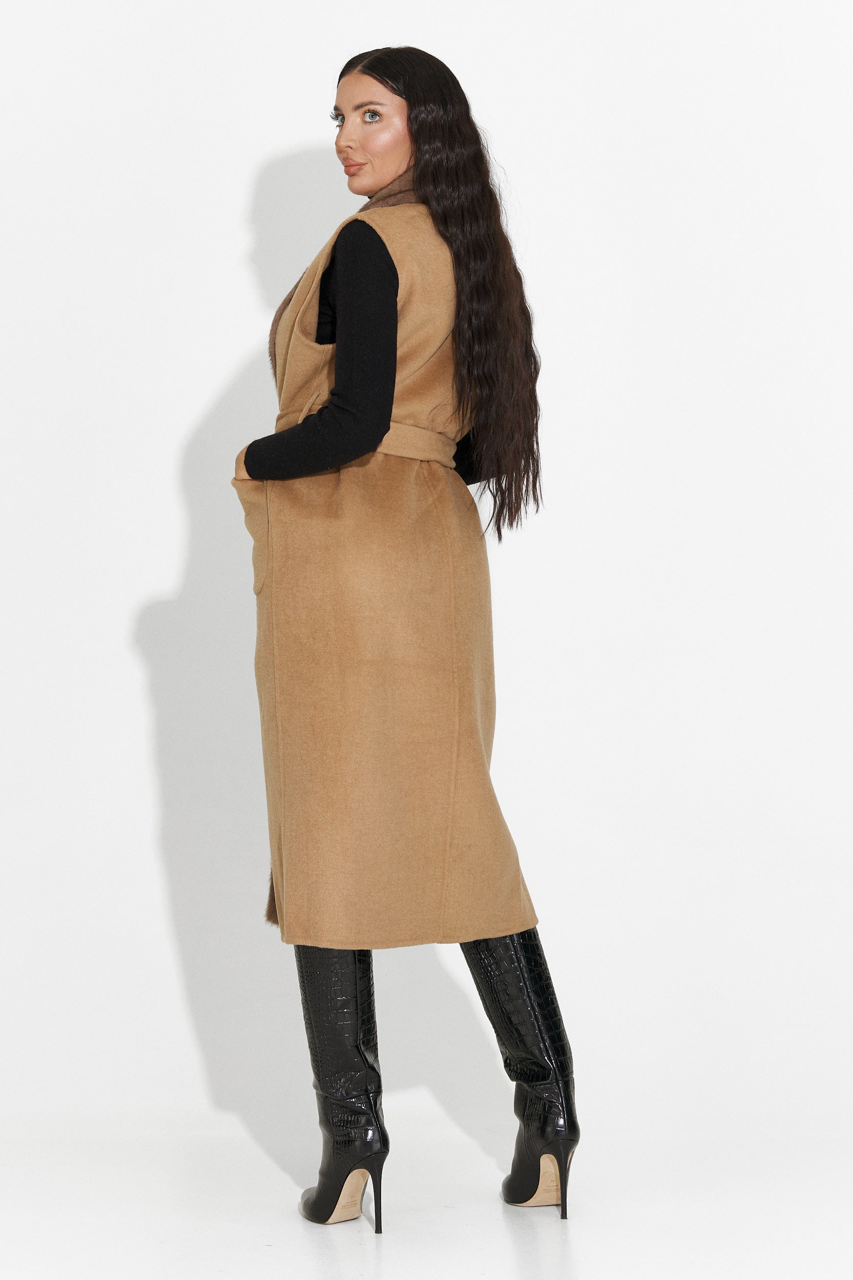 Елегантен дамски елек кафяв Brania Bogas